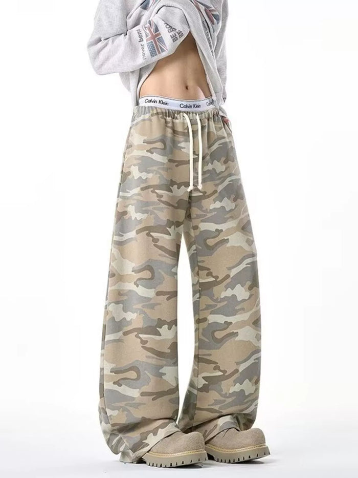 Men's Camouflage Wide Leg Pants in Tan