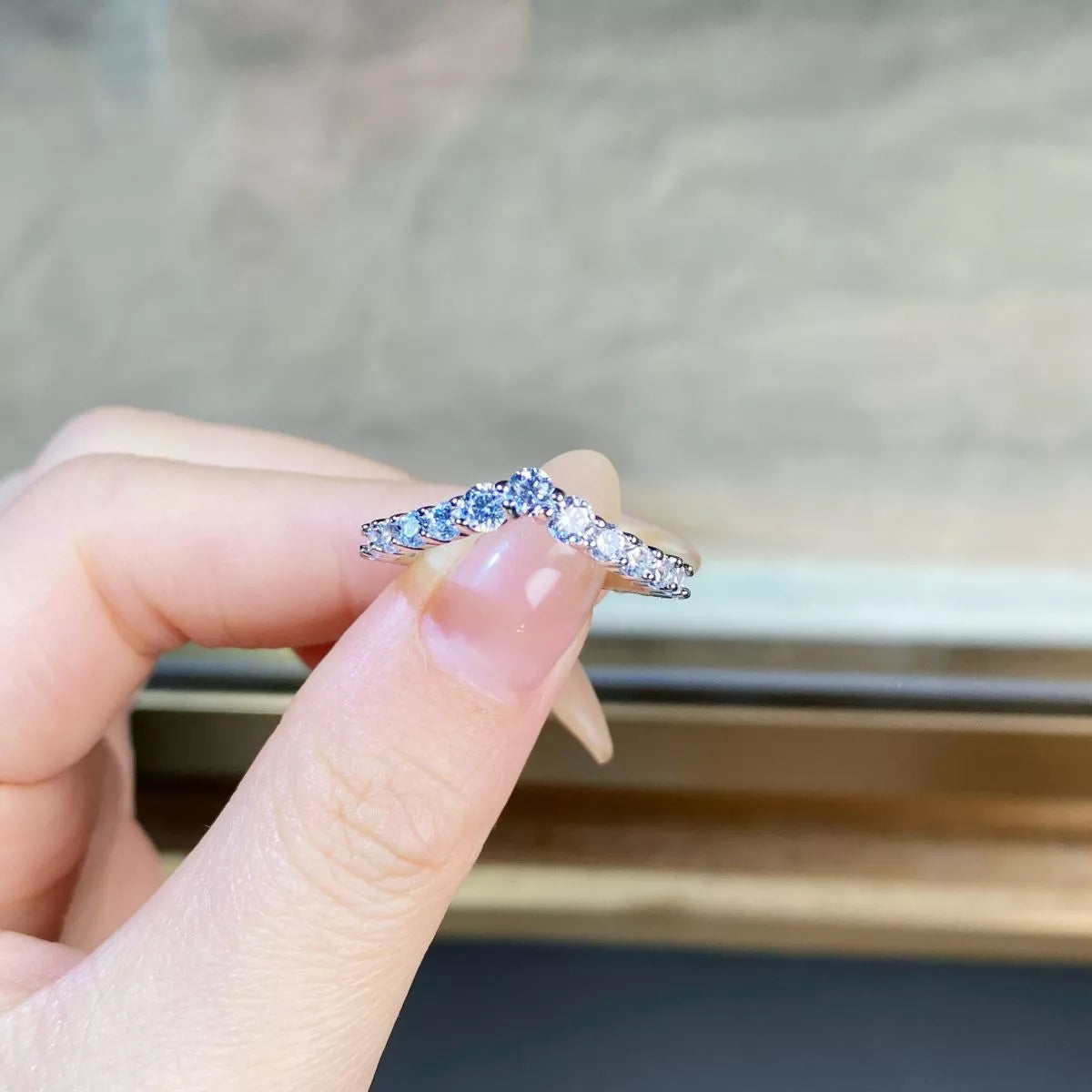 925 Sterling Silver Zircon V-Shaped Ring for Women