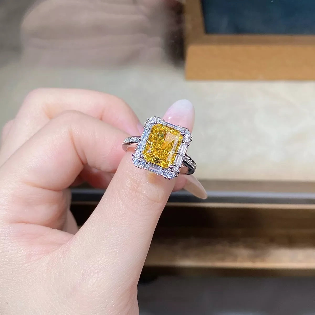925 Sterling Silver Zircon Geometric Ring for Women in Canary Yellow