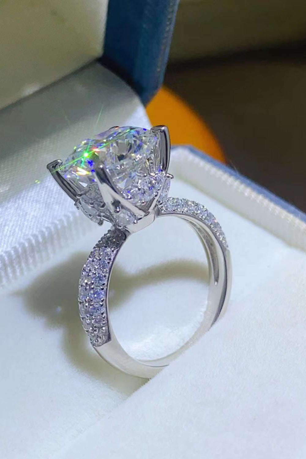 5 Carat Moissanite 925 Sterling Silver Ring – image 5 | Lilixa Trending Jewelry