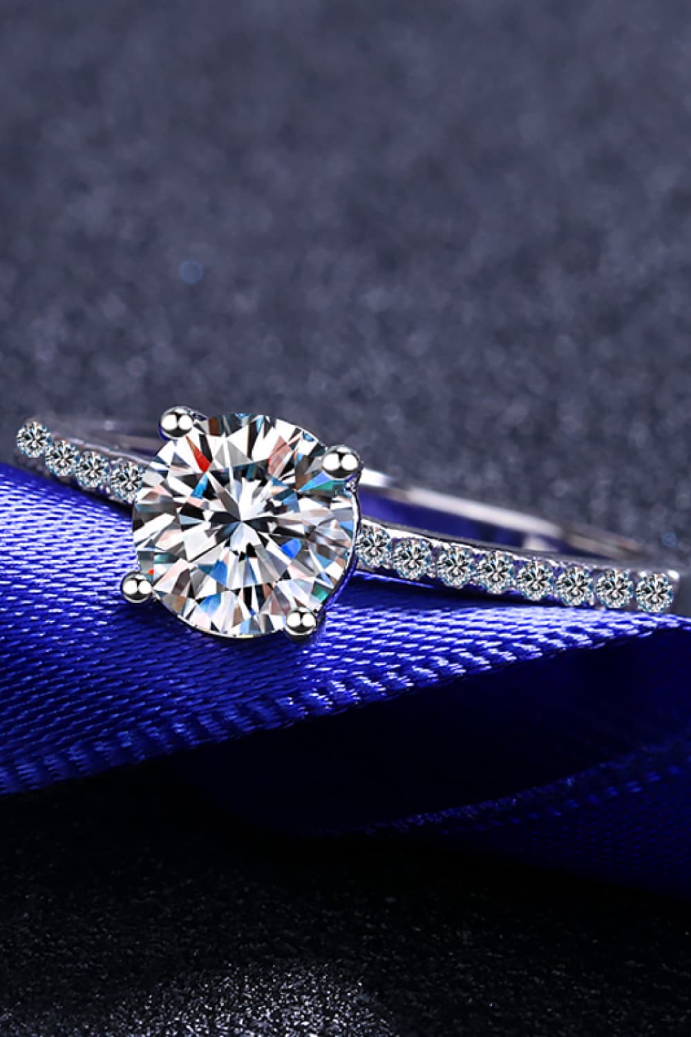 1 Carat Moissanite Rhodium-Plated Side Stone Ring – image 3 | Lilixa Trending Jewelry