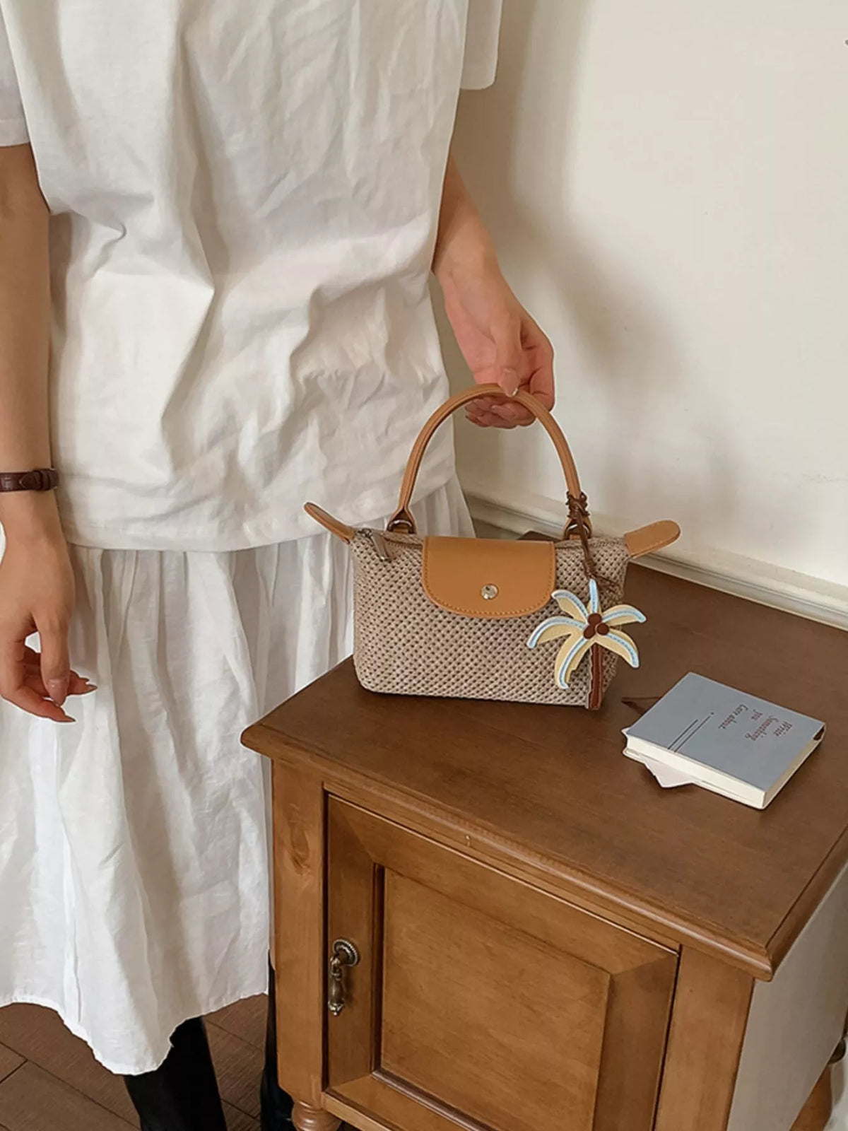 Woven Texture Crossbody Bag in Khaki