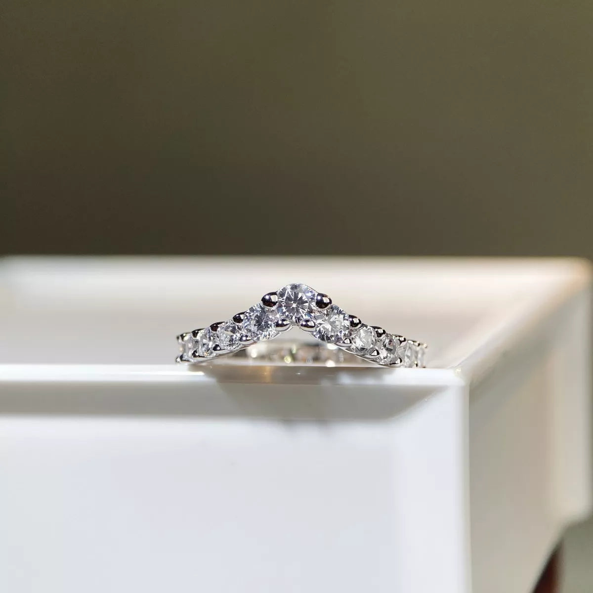 925 Sterling Silver Zircon V-Shaped Ring for Women