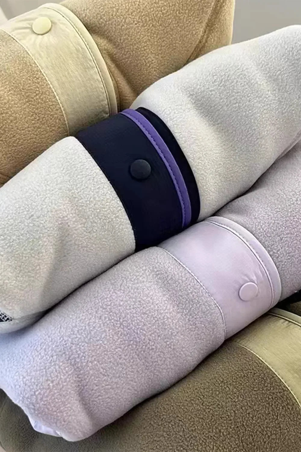 Snap Down Contrast Fleece Jacket for Women with Pockets
