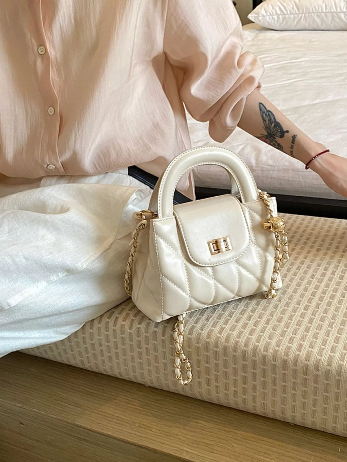 Quilted Chain Crossbody Bag for Women in Cream