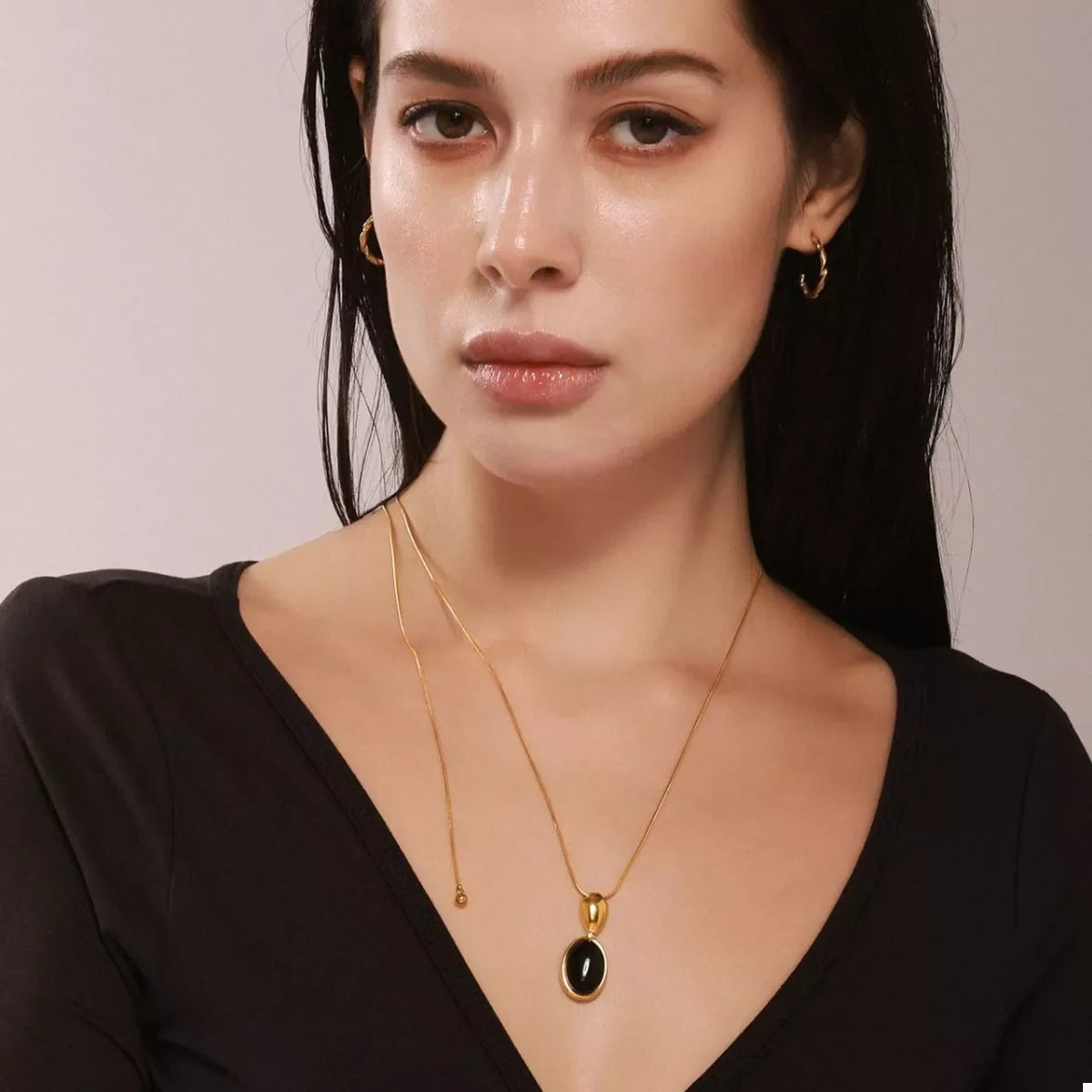 18K Gold-Plated Stainless Steel Necklace with Teardrop Pendant – image 3 | Lilixa Trending Jewelry