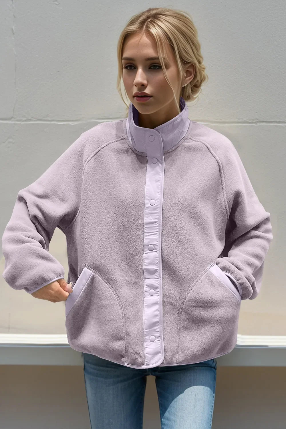 Snap Down Contrast Fleece Jacket for Women with Pockets