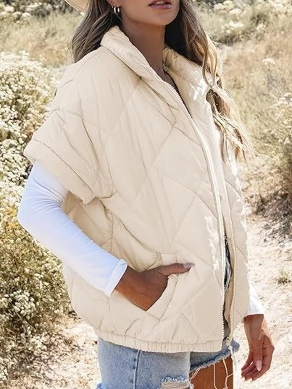 Women's Quilted Zip Up Short Sleeve Winter Coat