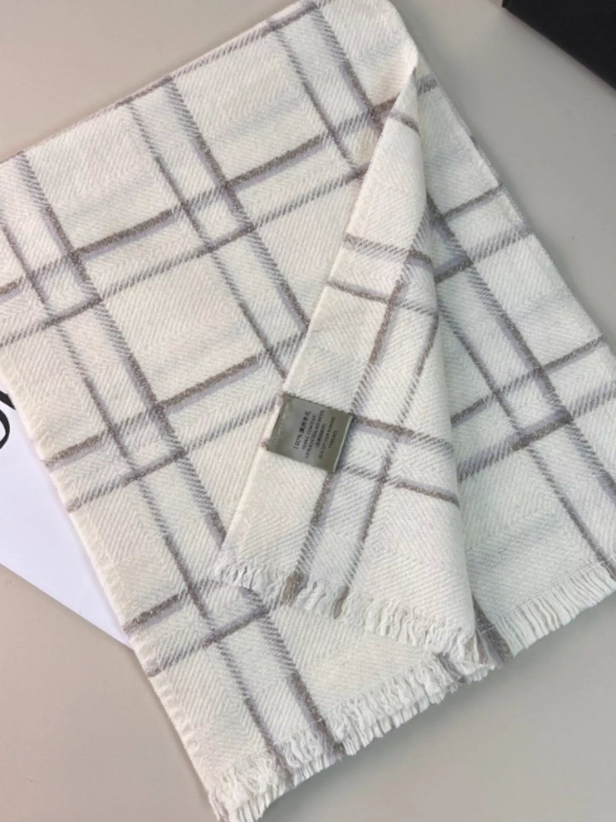 100% Wool Raw Hem Plaid Scarf for Women