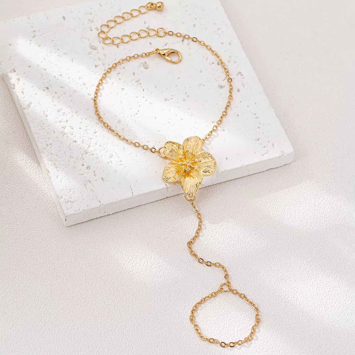 18K Gold-Plated Chain Flower Bracelet for Women