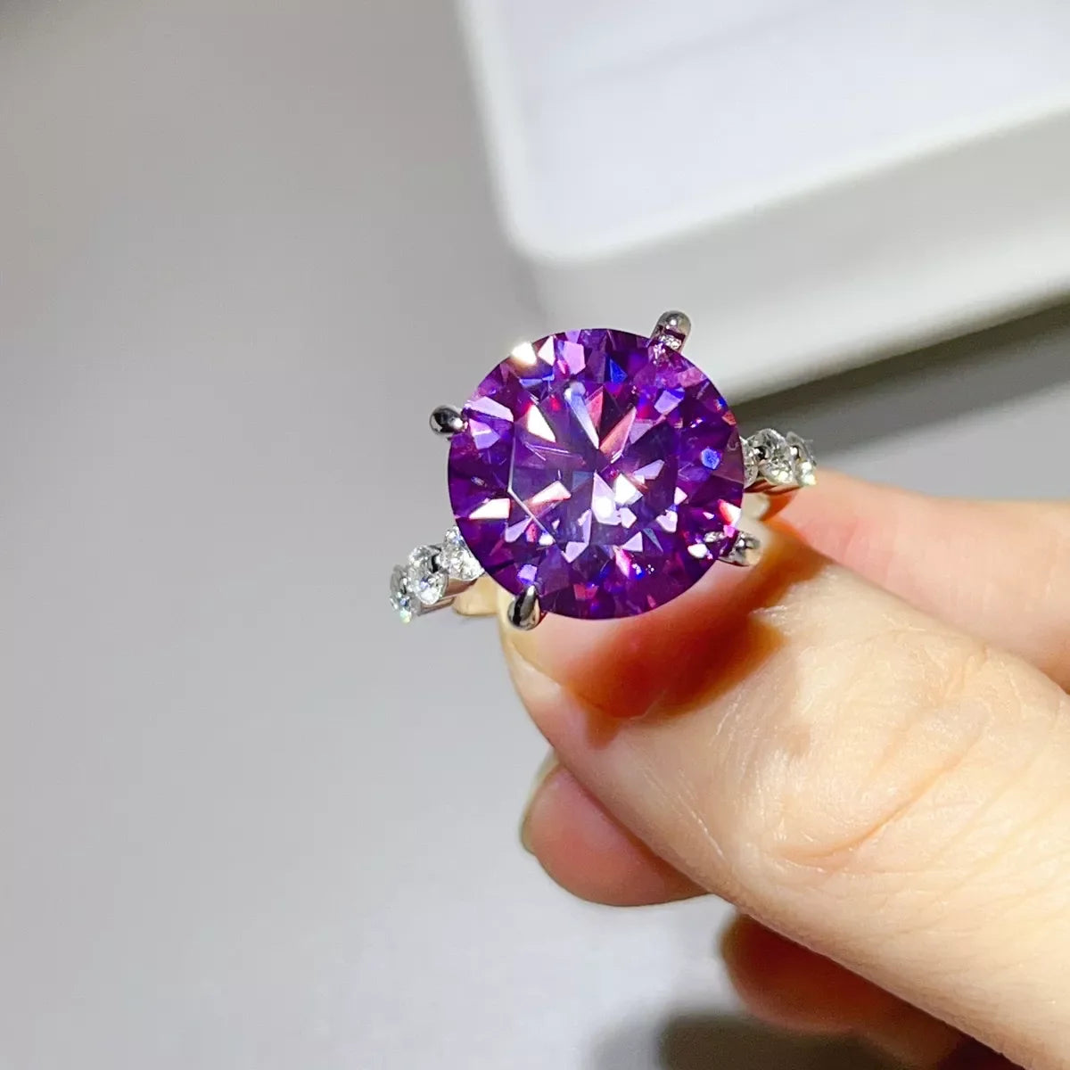 10 Carat 925 Sterling Silver Moissanite Ring for Women in Mauve