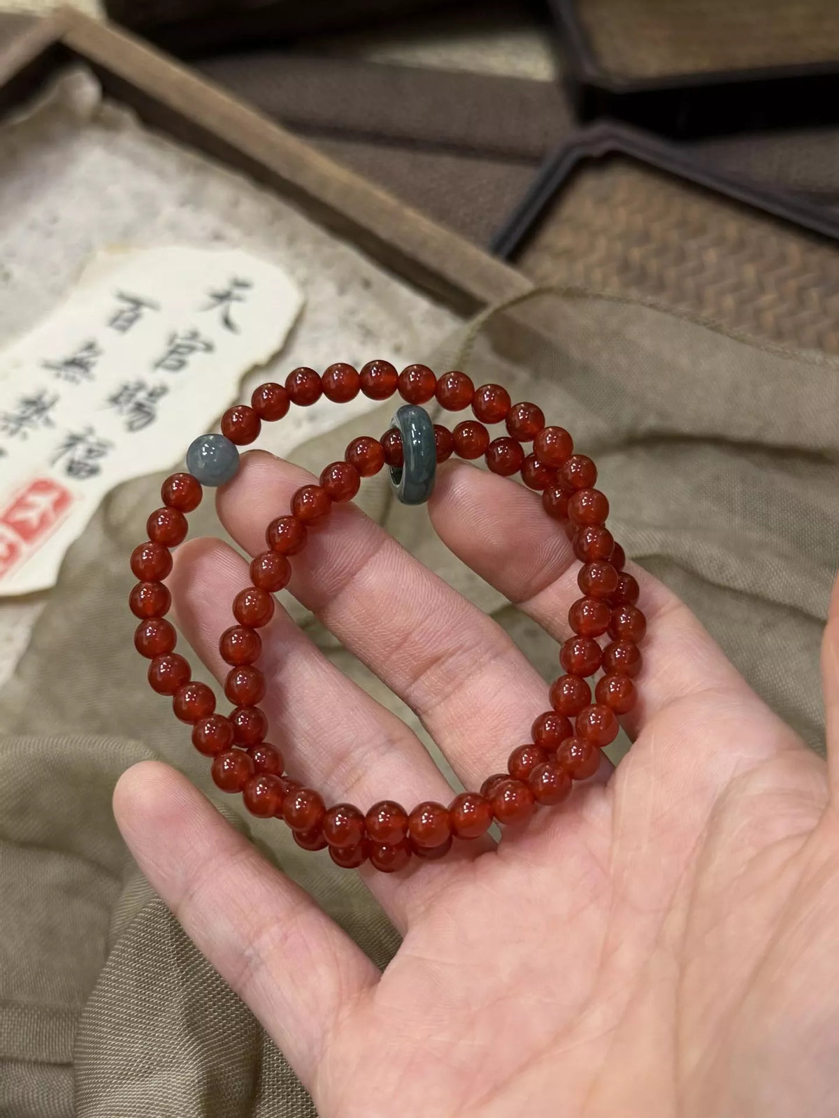 Double Layered Agate Beaded Bracelet – image 3 | Lilixa Trending Jewelry